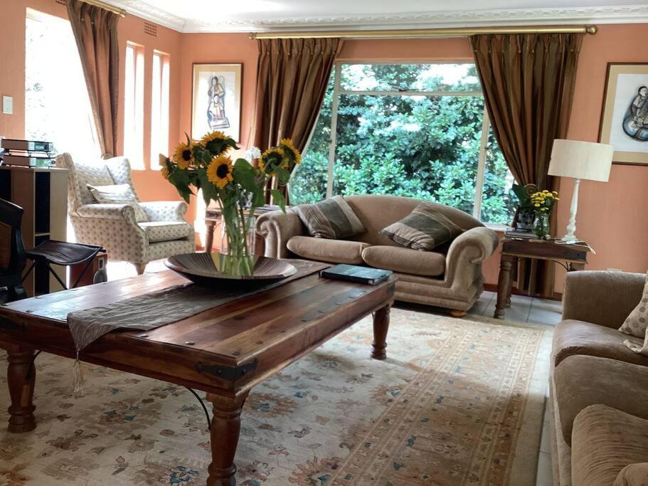 Suburban Tranquility Holiday home *
